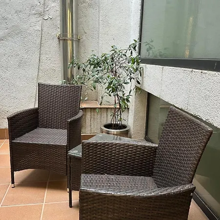 Apartament Tofona House *