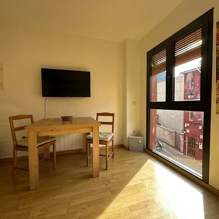 Tofona House *